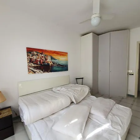 Beautiful Holiday In With Swimming Pool Holiday home *