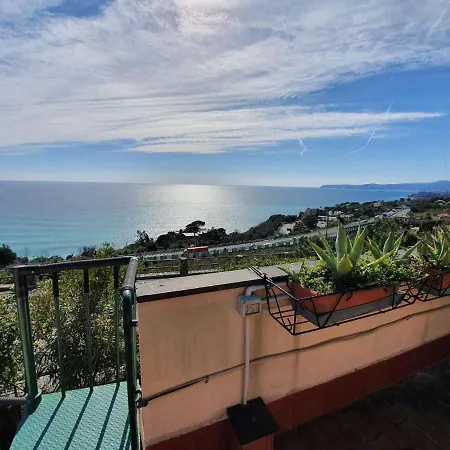 Beautiful Holiday In With Swimming Pool Holiday home