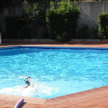 Beautiful Holiday In With Swimming Pool *