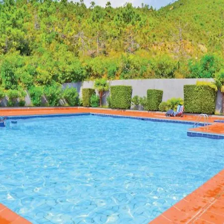 Сasa de vacaciones Beautiful Holiday In With Swimming Pool *
